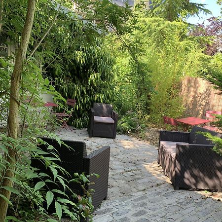 Hotel Les Jardins Carnot Compiègne Esterno foto