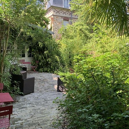 Hotel Les Jardins Carnot Compiègne Esterno foto